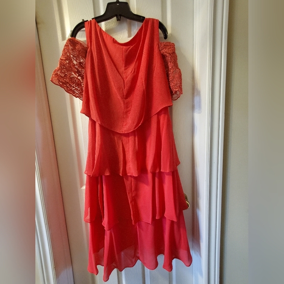 Red  Holiday  Formal  Dress - Picture 2 of 4